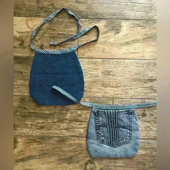 LOT OF 2 BABY BOY DENIM UPCYCLED MATERIAL QUILT BIBS - Picture 3 of 4